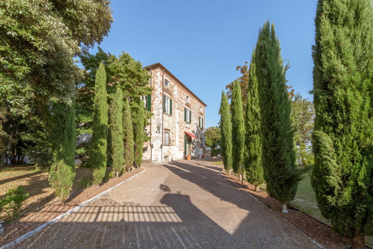 Il Castellaccio Bed & Breakfast Filettole Екстериор снимка