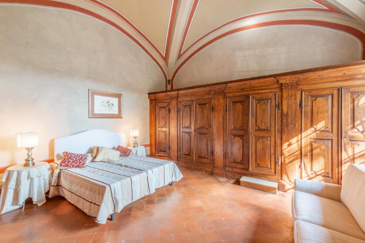 Il Castellaccio Bed & Breakfast Filettole Екстериор снимка