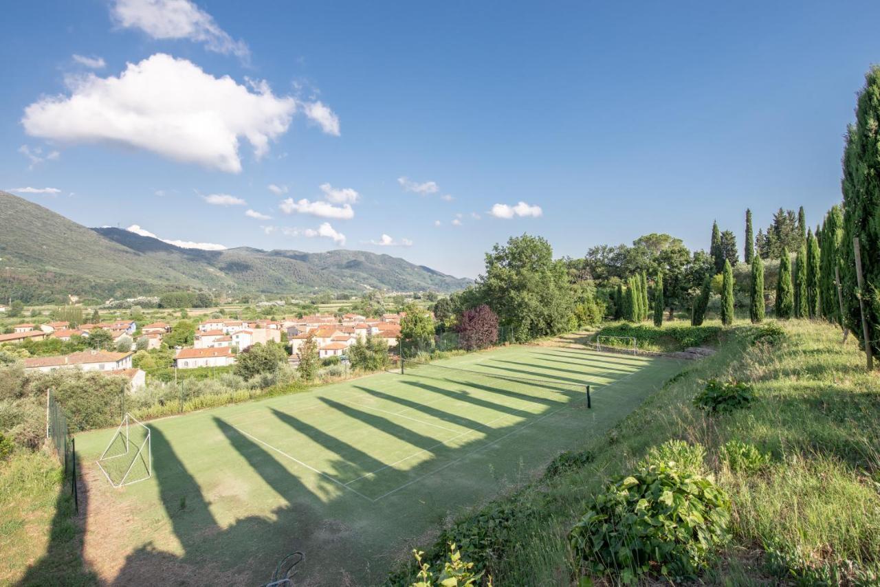 Il Castellaccio Bed & Breakfast Filettole Екстериор снимка